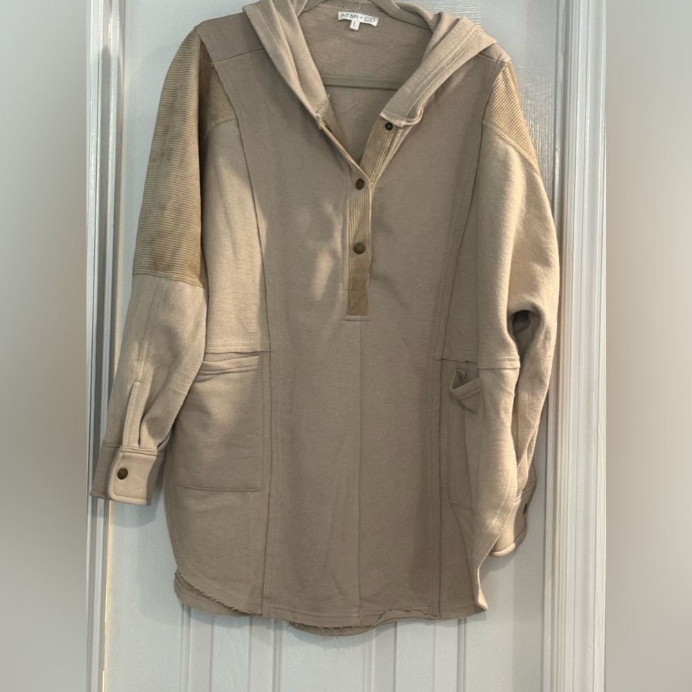 Aemi + Co boutique oversized half snap sweatshirt